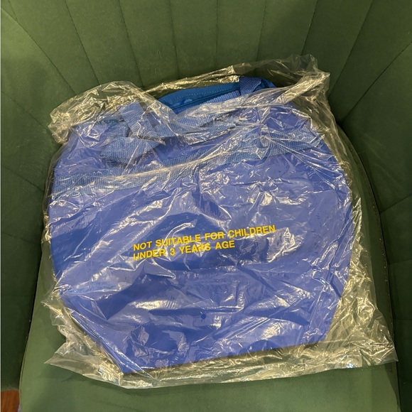 Vintage Duck Tales Duffel Bag, NWOT - Picture 4 of 7